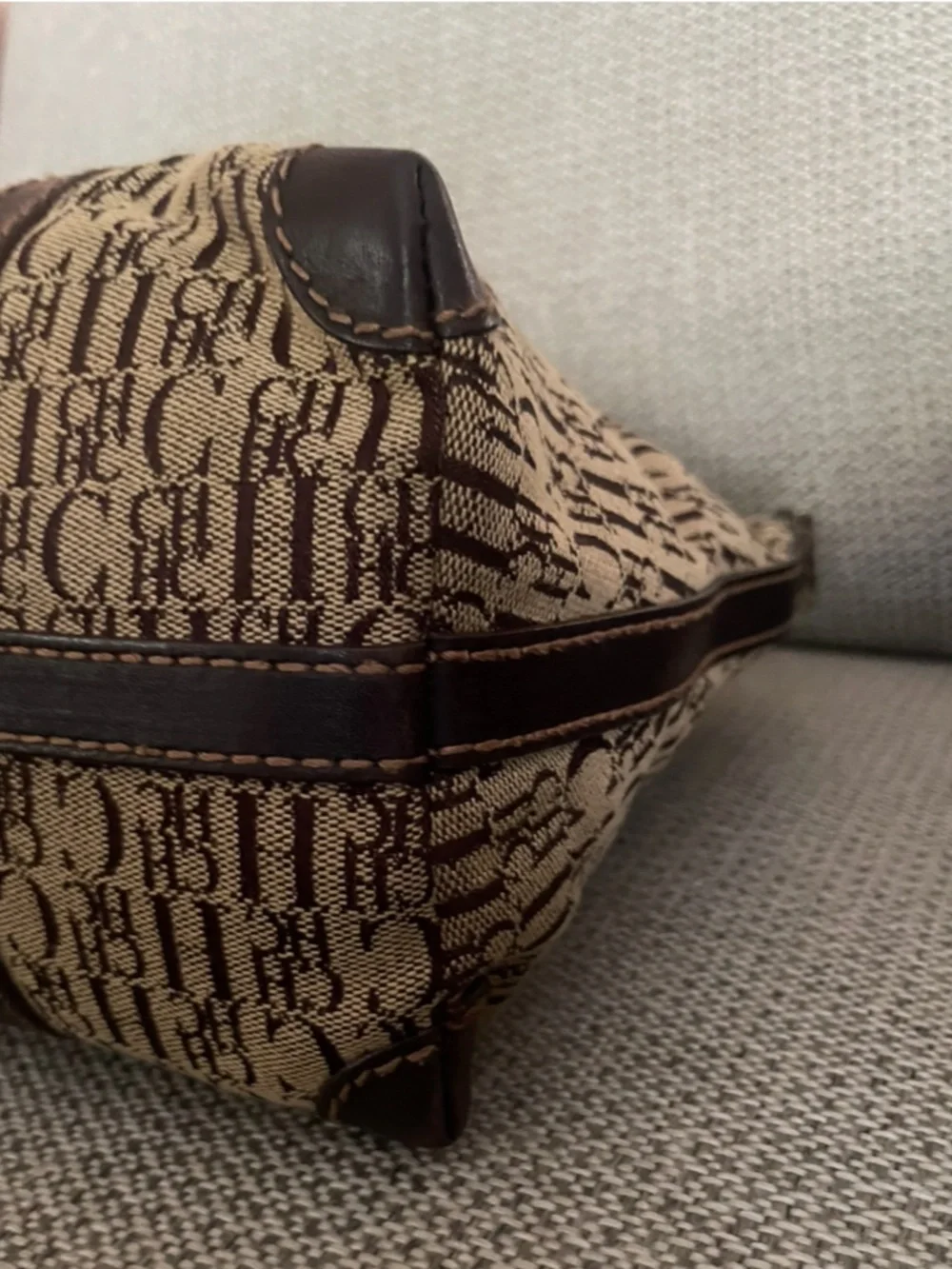 Carolina Herrera canvas Handbag Tote, Authentic, Excellent condition